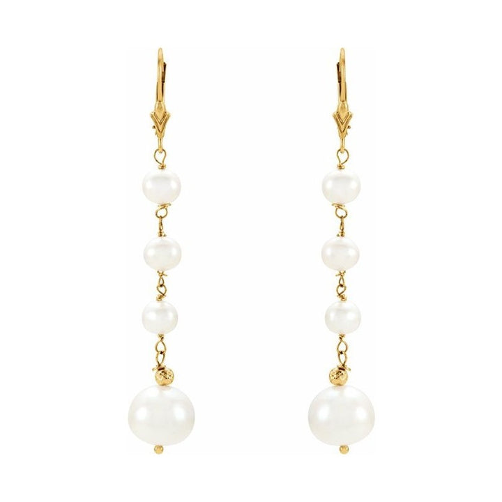 Graduated Pearl Earrings