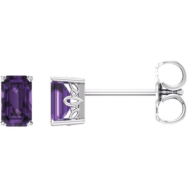 Emerald 4-Prong Scroll SettingÂ® Stud Earrings