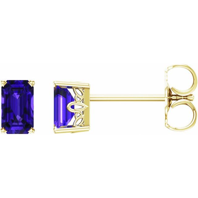 Emerald 4-Prong Scroll SettingÂ® Stud Earrings
