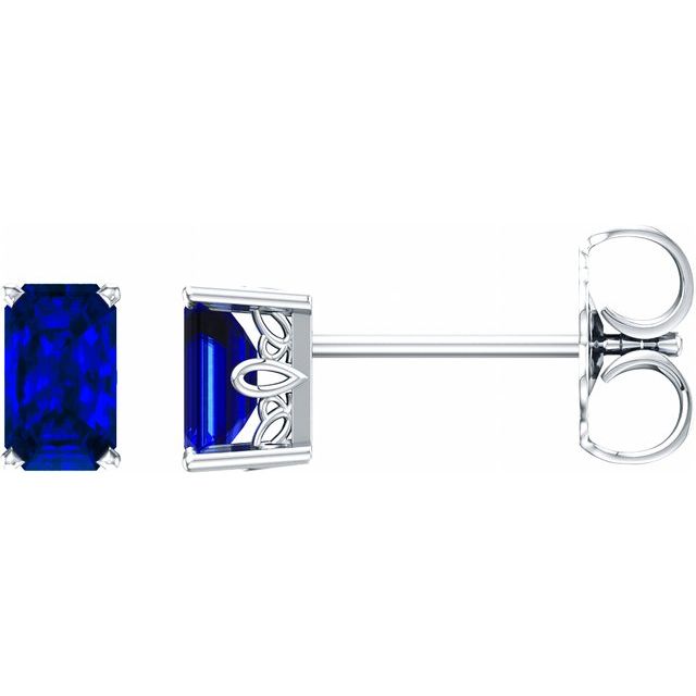 Emerald 4-Prong Scroll SettingÂ® Stud Earrings