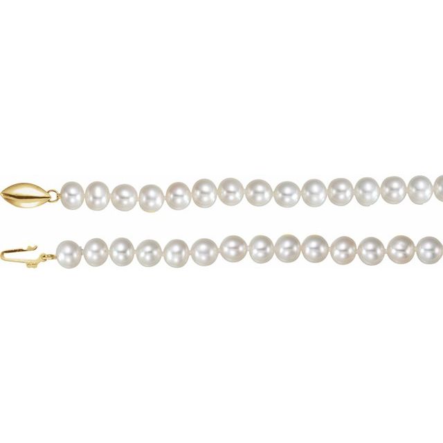 PanacheÂ® Pearl Necklace